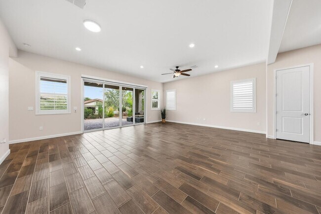 Building Photo - 4897 N 207th Ln