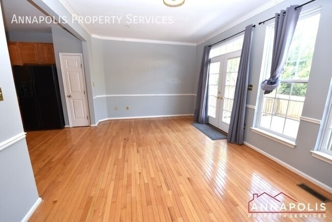 Building Photo - 916 Glaze Ct