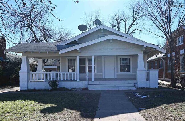 Primary Photo - 1705 Pearl Ave