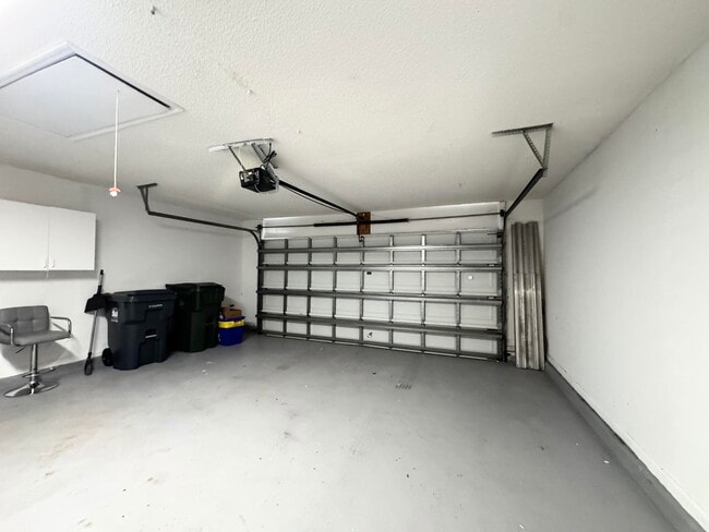 Building Photo - 13297 Emerald View Ct