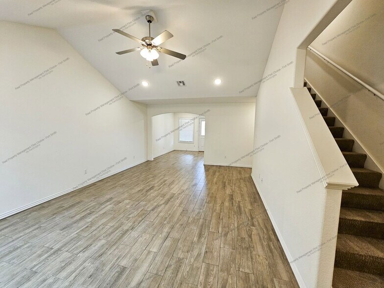 Building Photo - 6614 Leightyn Ln