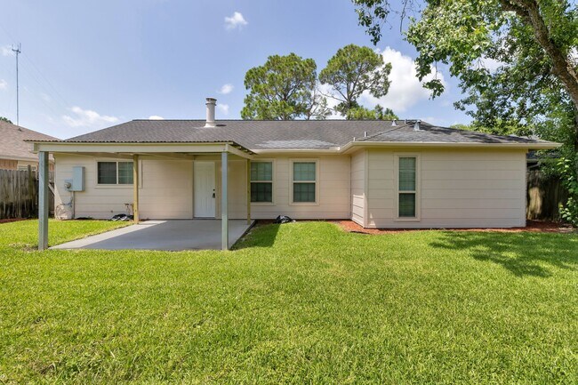 Building Photo - 17131 Quail Park Dr