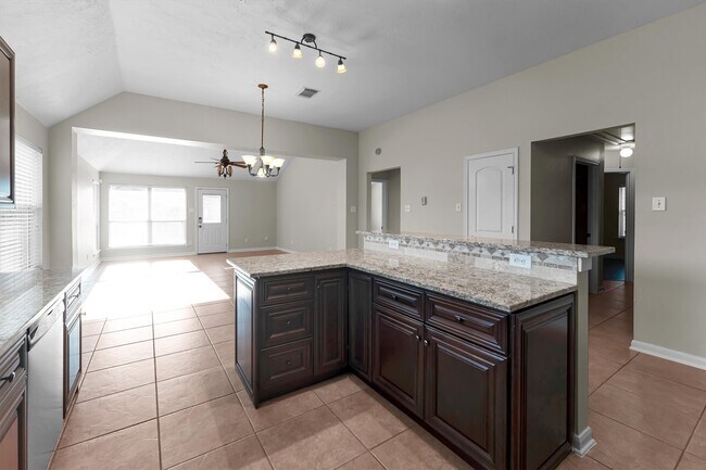 Building Photo - 2722 Bronze Loquate Ct