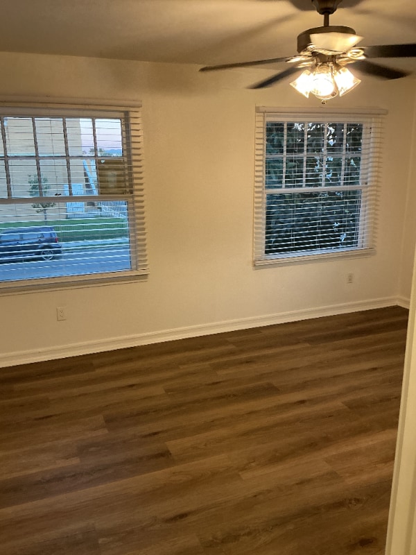 Building Photo - 324 E Broadway