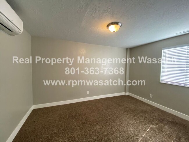 Building Photo - 207 S 600 E