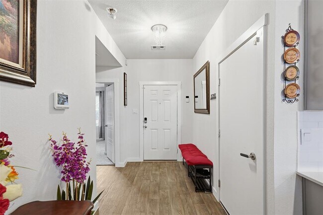 Building Photo - 318 Merriman Rd