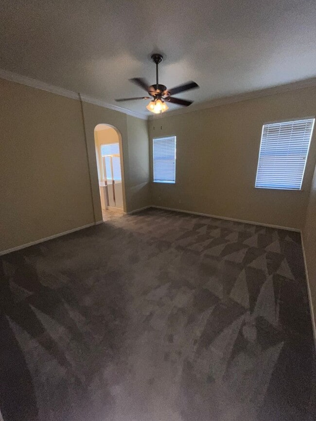 Building Photo - BEAUTIFUL HOME IN WEST ROSEVILLE!!