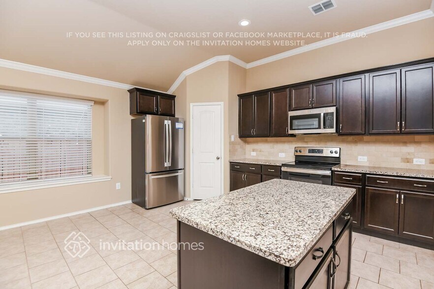 Building Photo - 14320 Broomstick Rd