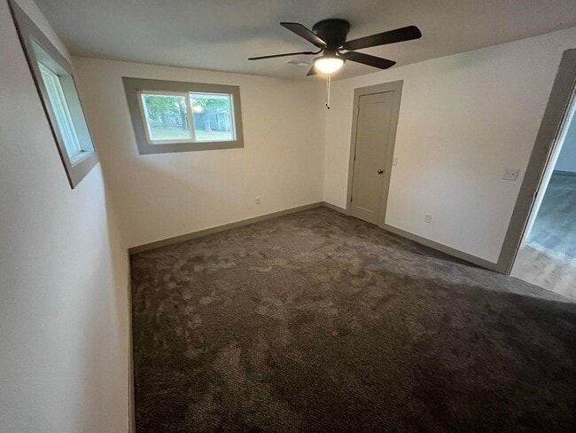 Building Photo - 424 N Clay St