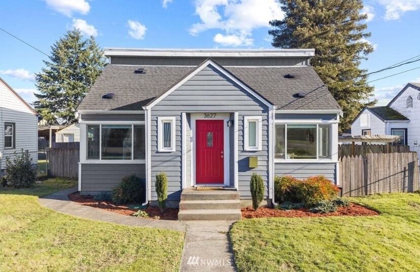 Primary Photo - 3627 S Alaska St