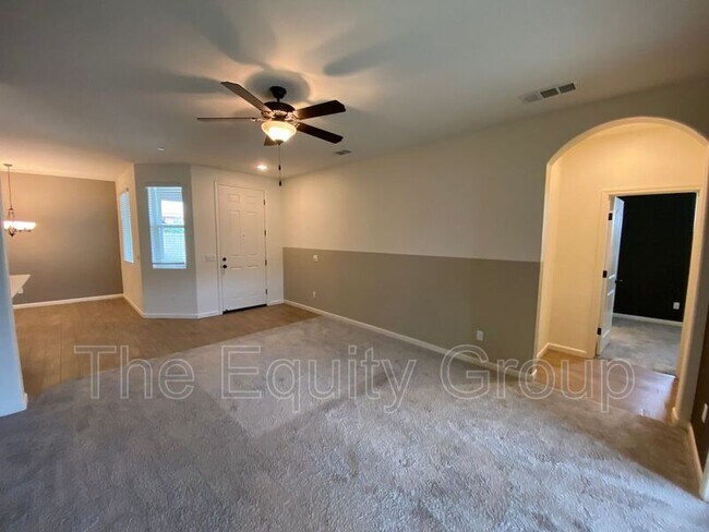 Building Photo - 3212 N Noyes Ct