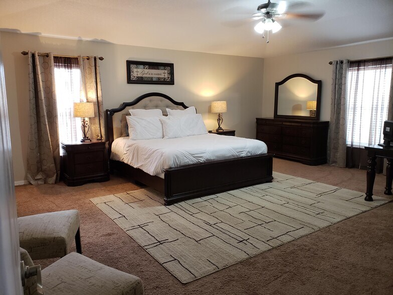 Building Photo - 76550 Longleaf Loop