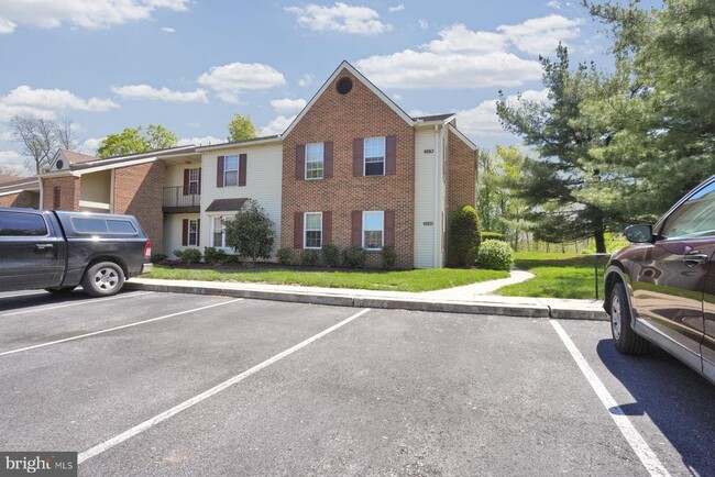 Building Photo - 325 Westridge Cir