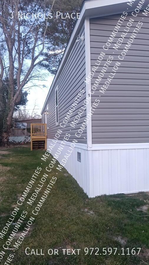 Building Photo - 3 Nichols Pl