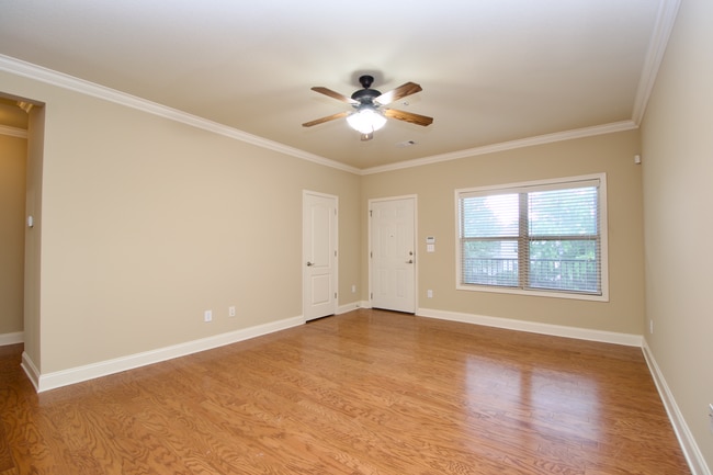 Building Photo - Downtown Auburn Living on West Glenn – Wal...