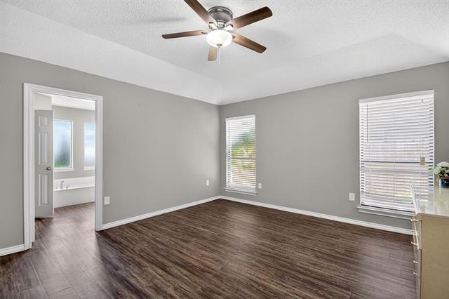 Building Photo - 1809 Greenbend Dr