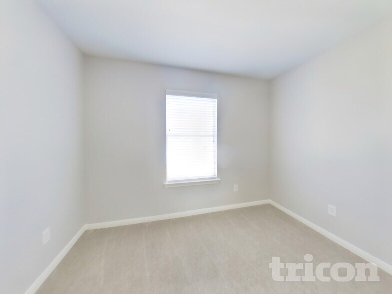 Building Photo - 5029 Hauna Ln