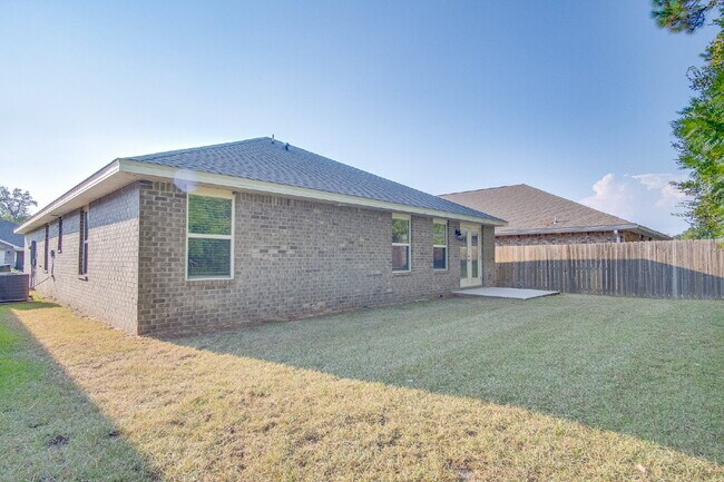 Building Photo - Lakeshore Preserve 3BR Home with Garage – Pet Friendly