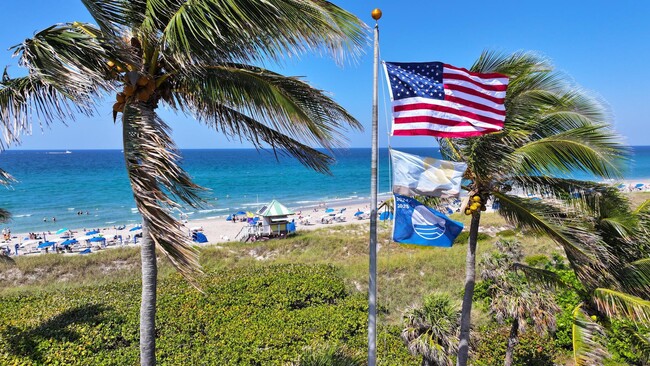 Building Photo - 1335 Lee St