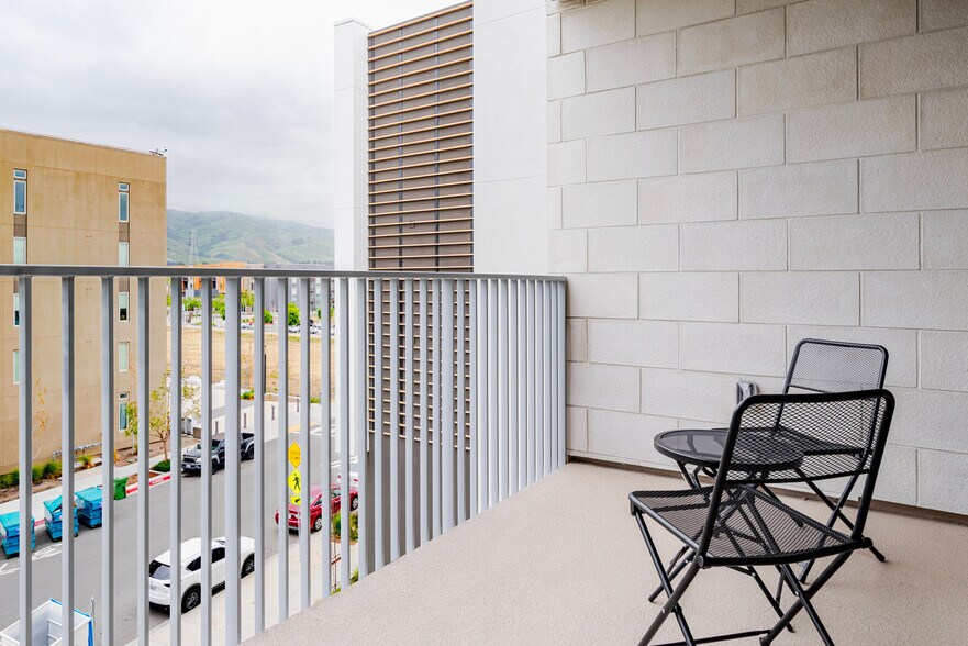 Building Photo - 3301 Innovation Wy