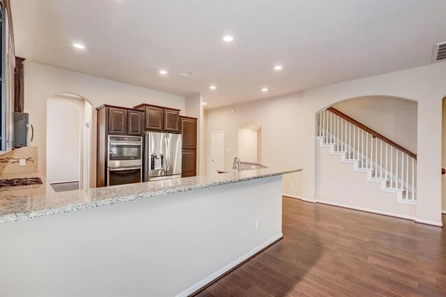 Building Photo - 166 Jaxxon Pointe Dr