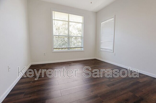 Building Photo - 4802 51st St W