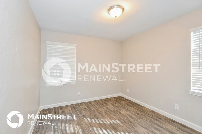 Building Photo - 926 Wateka Way