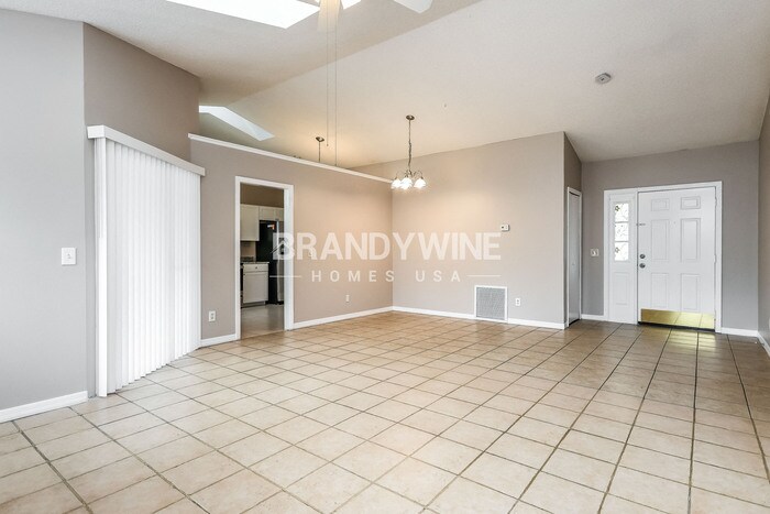 Building Photo - 6813 Westborough Ln