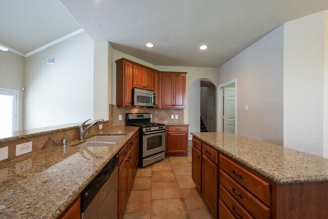 Building Photo - 46 N Planchard Cir