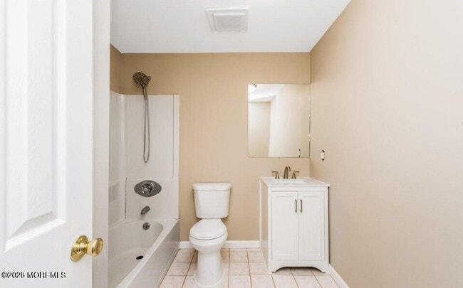 Building Photo - 53 Briar Mills Dr