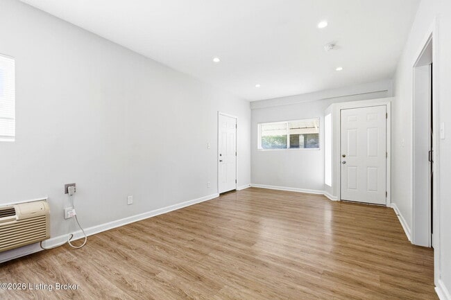 Building Photo - 1212 Krieger St