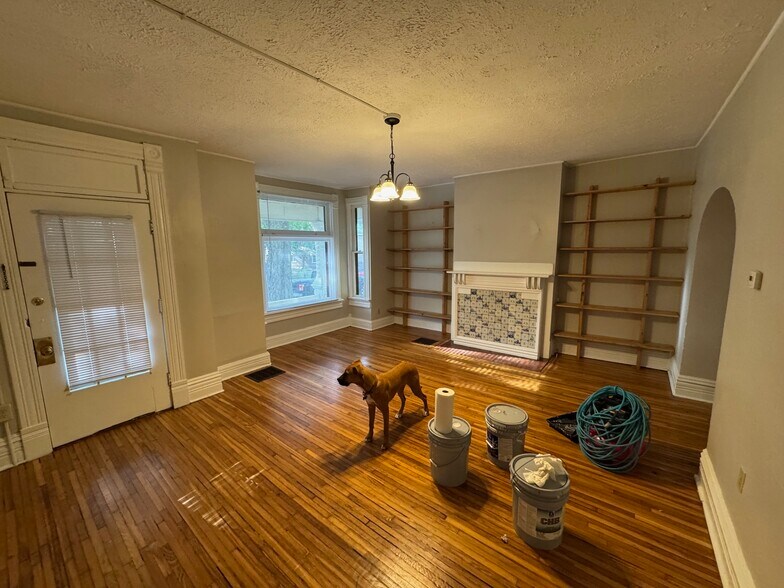 living room (pardon mess, will be cleaned) - 1230 Highland St