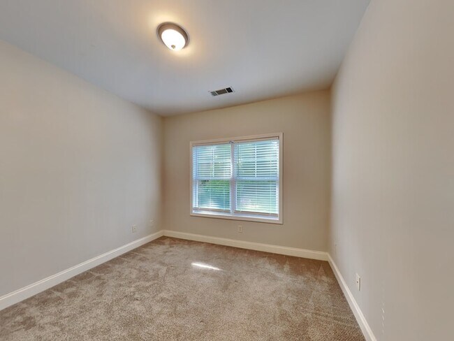 Building Photo - 1342 Thomas Daniel Way