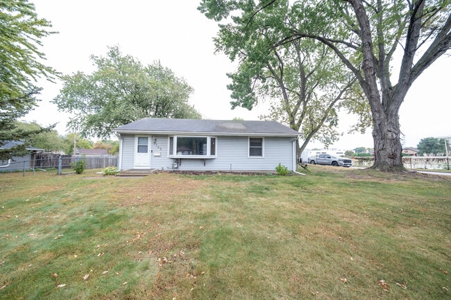 Primary Photo - 7745 Vincent Ave S