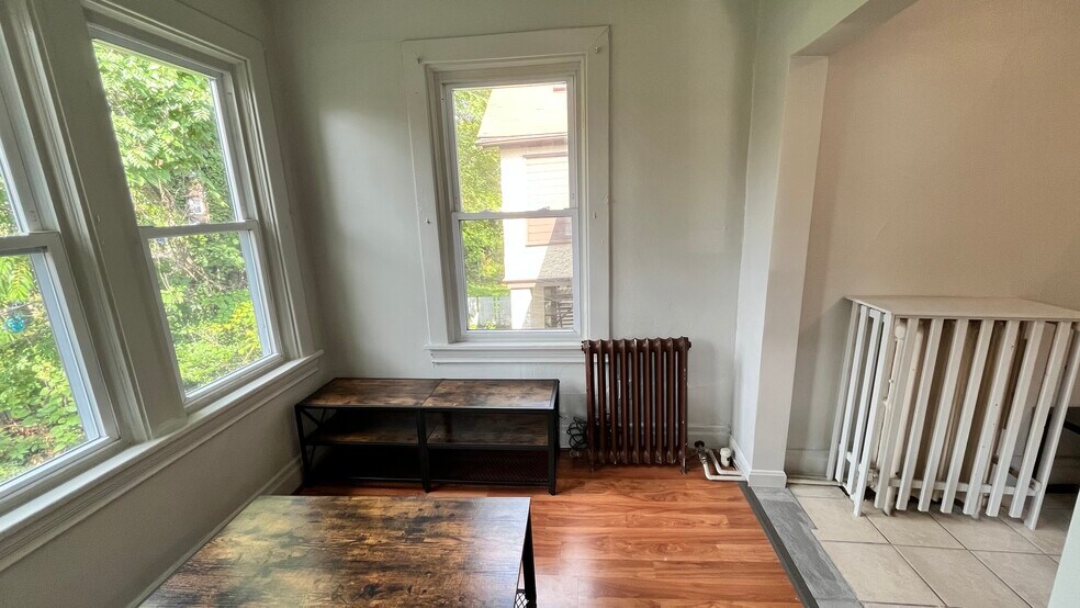 Building Photo - 5847 Nicholson St