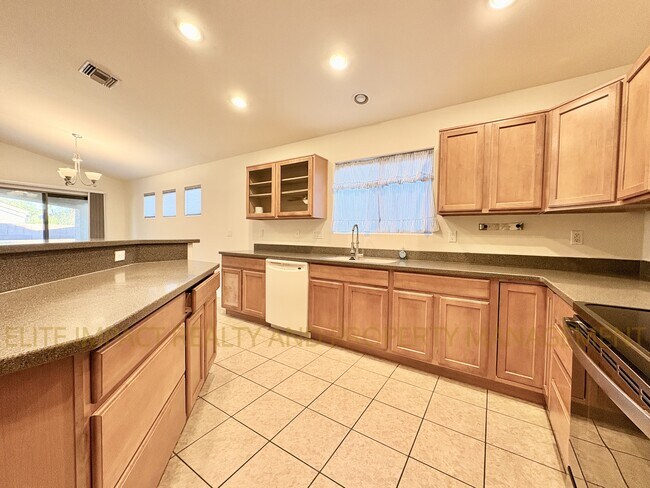 Building Photo - 7159 E Cherrywood St