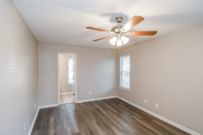 Building Photo - 278 Carriann Cove Ct