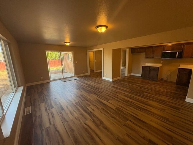 Building Photo - Recently reduced 3 Bedroom/2 Bath single story home