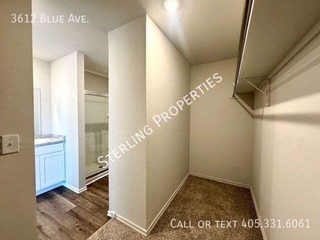Building Photo - 3612 Blue Ave