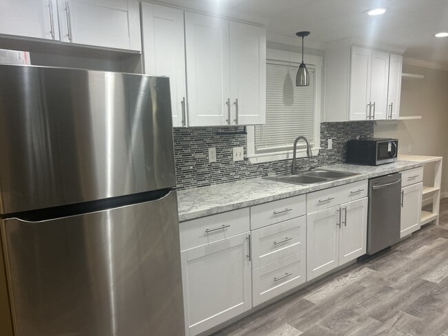 Building Photo - 8449 Moonlight Way