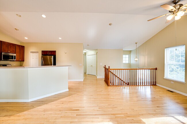 Building Photo - 3147 Saganashkee Ln