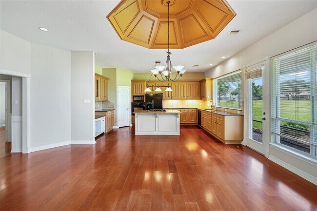 Building Photo - 19 Greenview St