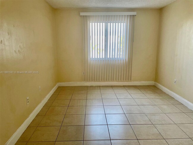Building Photo - 15221 SW 80th St