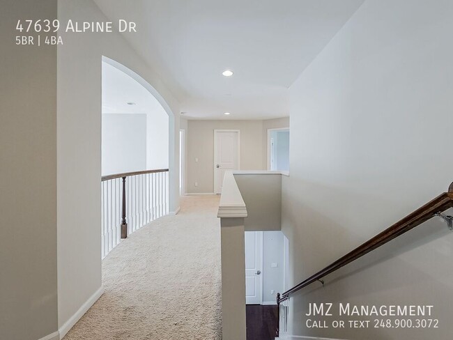 Building Photo - 47639 Alpine Dr