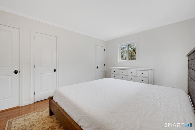 Building Photo - 51 Ledgewood Dr