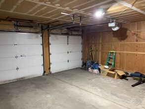 Building Photo - 6565 Zang St