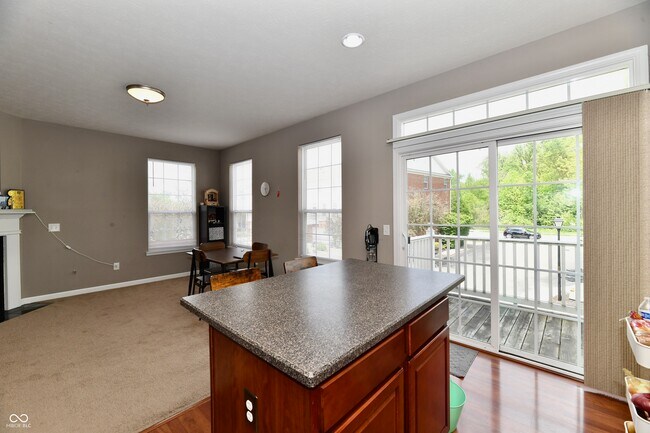Building Photo - 1135 Cavendish Dr