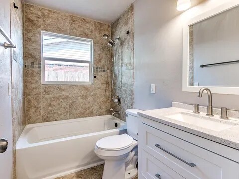 Building Photo - 1207 Columbia Ct