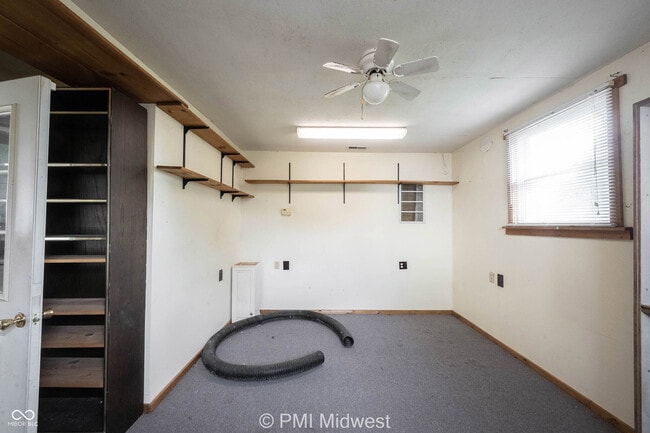 Building Photo - 126 Lewis Dr