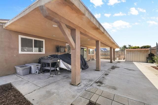 Building Photo - 820 Blackwood Dr